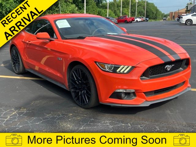 2015 Ford Mustang   