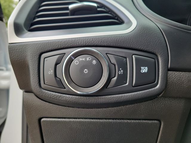2023 Ford Edge SE White at Cook Ford