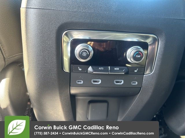 2024 GMC Yukon Denali 27