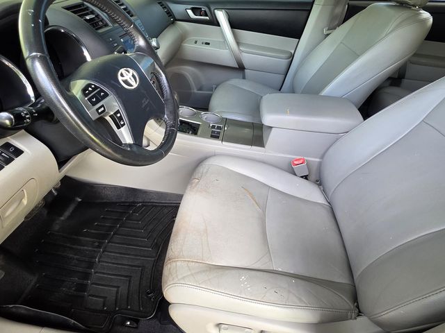 Used 2012 Toyota Highlander SUV