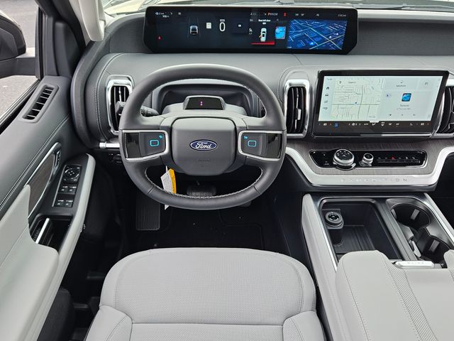 New 2026 Black Ford Platinum image 13