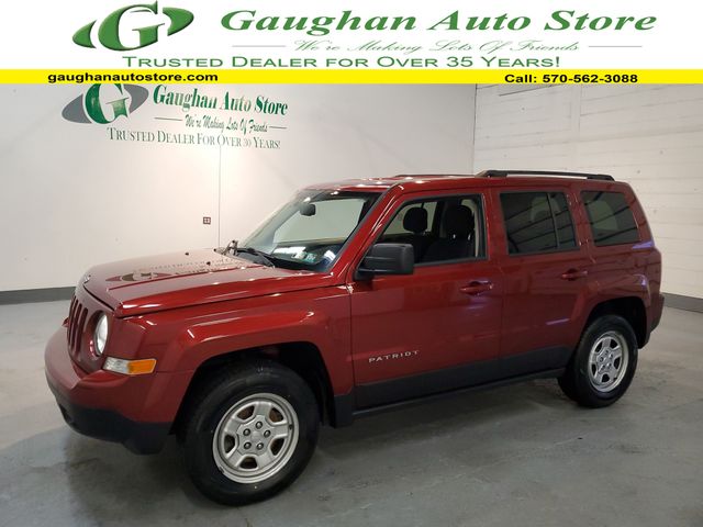 2017 Jeep Patriot Rojo (Deep Cherry Red Crystal Pearlcoat) SUV/Crossover Todo terreno 5 velocidades Manual