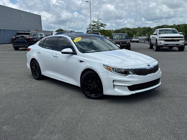 Used 2018 White Kia EX image 2