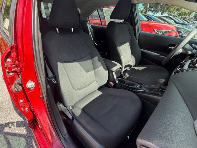 Used 2020 Red Toyota LE image 27