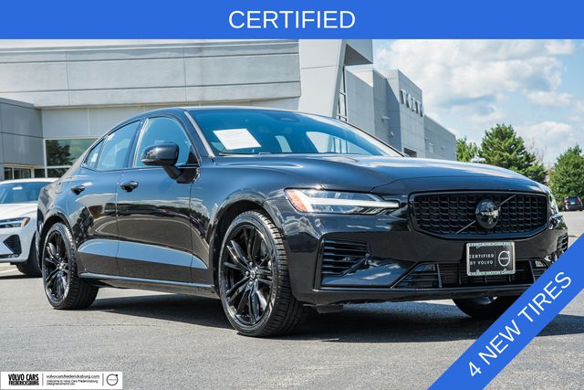 Onyx Black Metallic 2024 Volvo S60 Sedan All-Wheel Drive Automatic