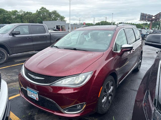 2017 Velvet Red Pearlcoat Chrysler Pacifica Limited FWD Van