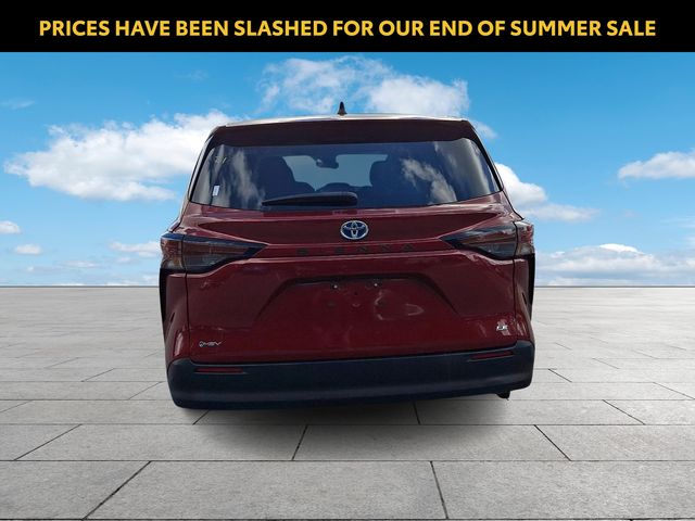 Used 2025 Toyota Sienna Van