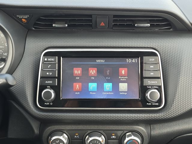 2024 Nissan Kicks S:B01807