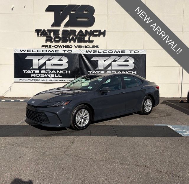 2025 Toyota Camry LE FWD