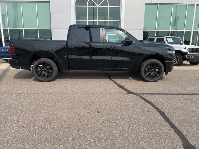 2026 Ram 1500 Laramie - Diamond Black Crystal Pearlcoat exterior view 3