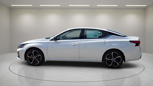 2025 Nissan Altima