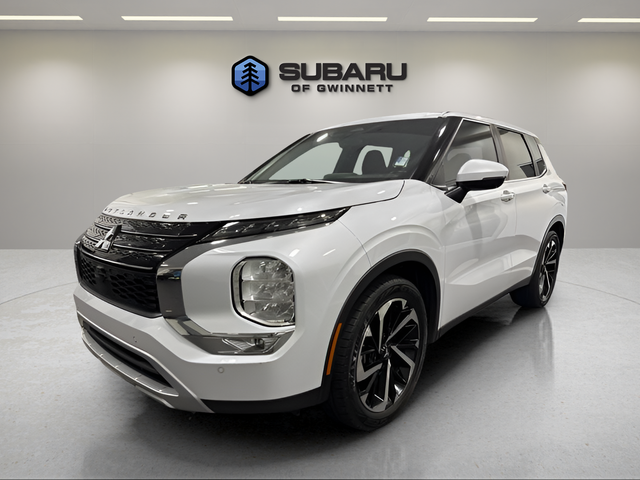 White Diamond 2024 Mitsubishi Outlander SUV / Crossover Front-Wheel Drive Continuously Variable Transmission