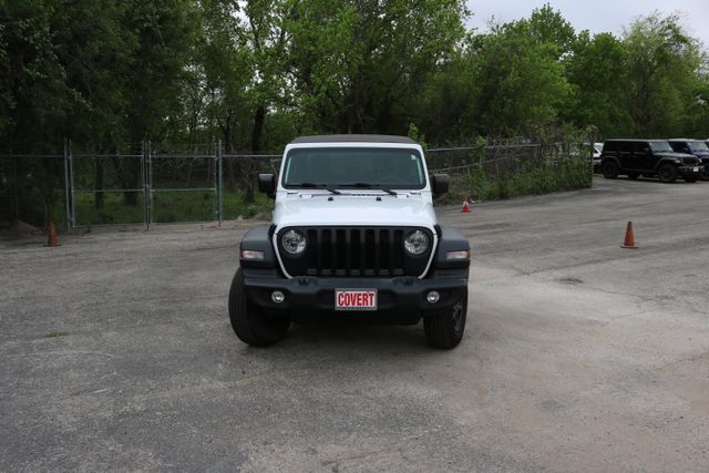 Used Car 2022 Jeep Gladiator  Sport For Sale Under $35,000 In Austin, Texas