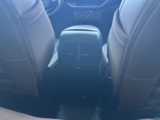 Used 2024 Green Ford Outer Banks image 23