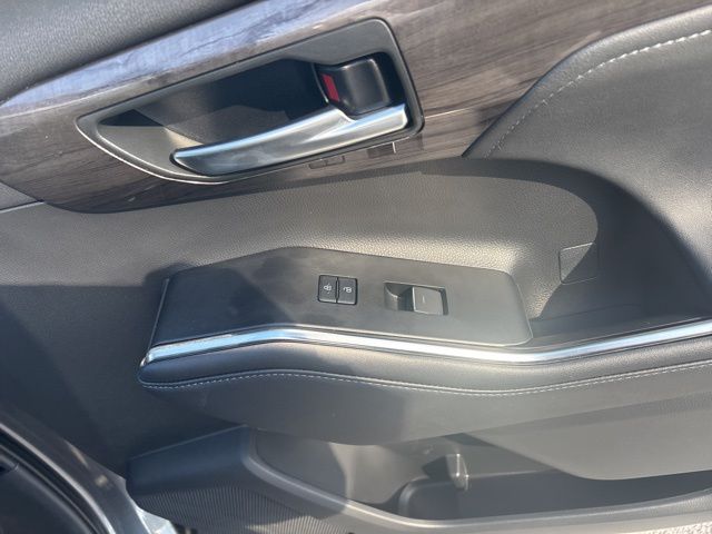 used 2023 Toyota Highlander car, priced at $39,529