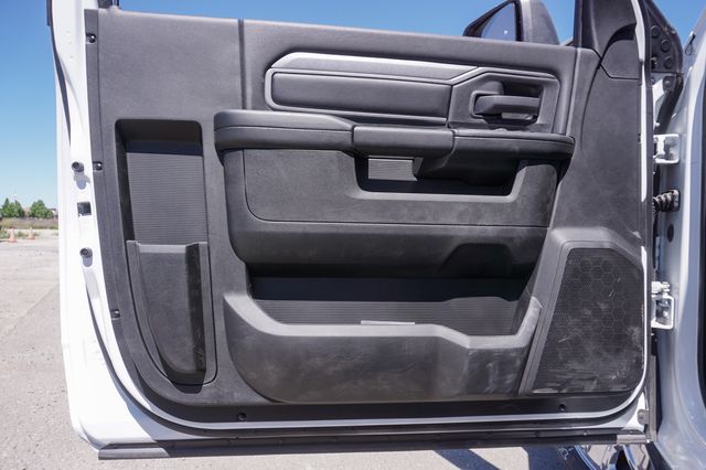 2500 Regular Cab Tradesman