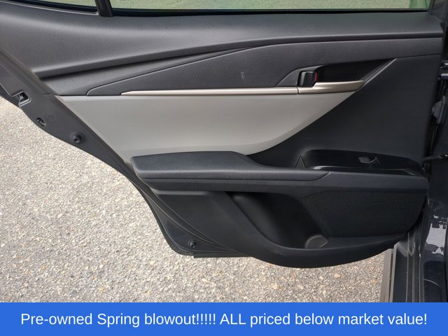 Used 2025 UNDERGROUND Toyota SE image 34