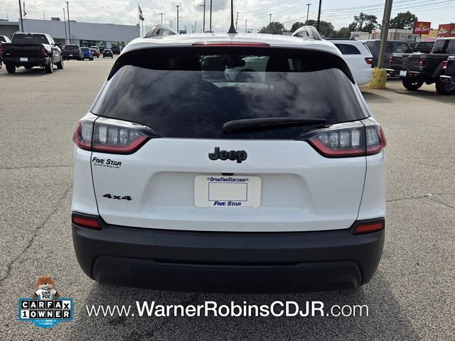 Used 2023 White Jeep Altitude image 11