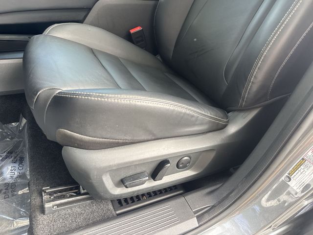 Used 2023 Gray Nissan SL image 30