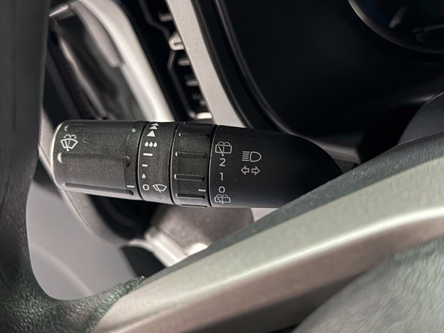 Used 2022 Green Ford Base image 15
