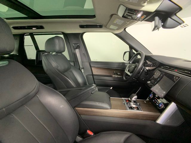 2023 Land Rover Range Rover Autobiography 37