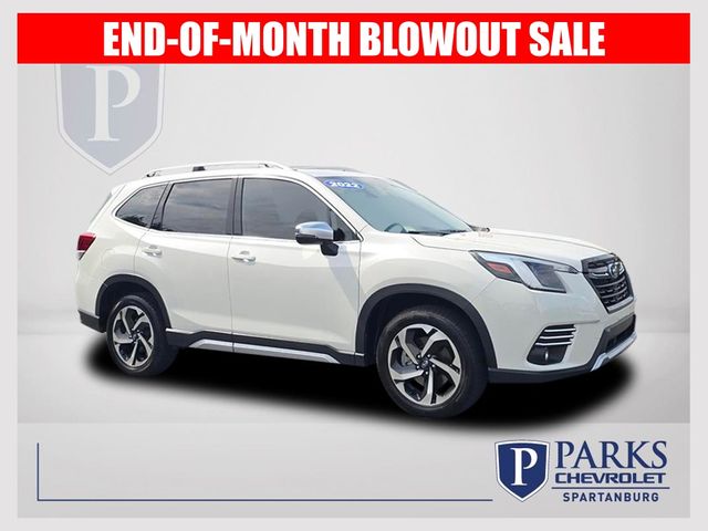 Crystal White Pearl 2022 Subaru Forester SUV / Crossover All-Wheel Drive Continuously Variable Transmission