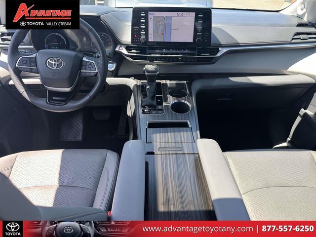 Used 2023 Toyota Sienna Van
