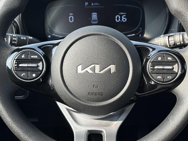 2025 Kia Soul S - Photo 17