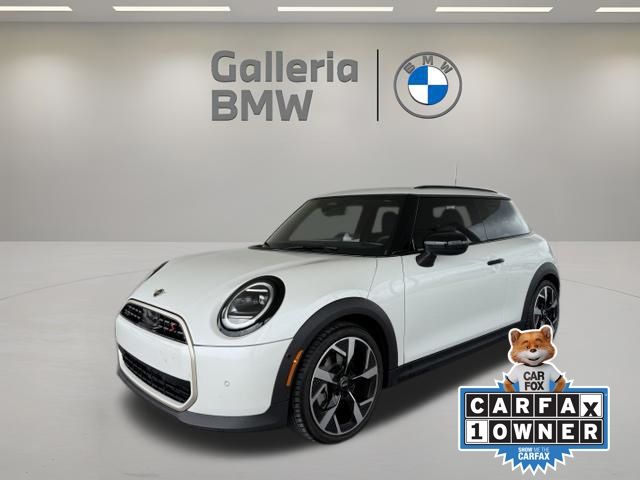 2025 MINI Hardtop Cooper S's photo