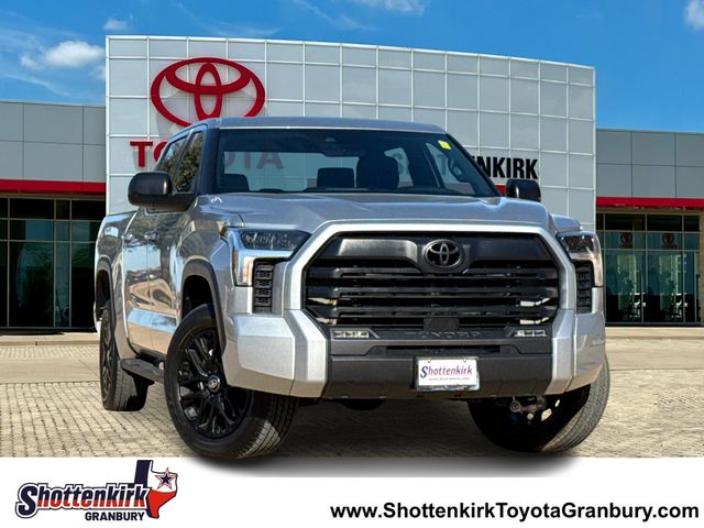 2026 Toyota Tundra SR5 CrewMax Cab 4WD