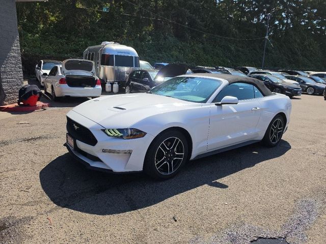 Oxford White 2022 Ford Mustang Convertible Rear-Wheel Drive Automatic