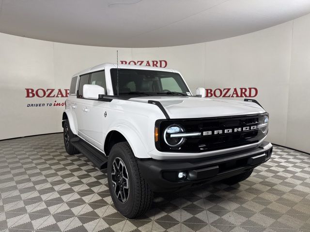 2025 Oxford White Ford Bronco Outer Banks 4X4 SUV