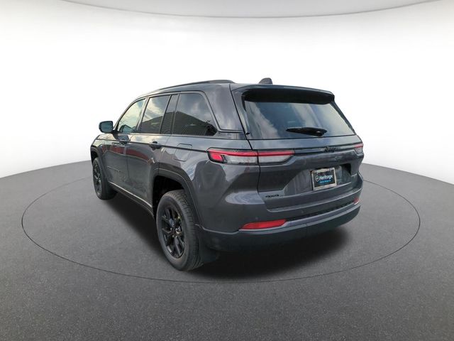 new 2026 Jeep Grand Cherokee car, priced at $41,780