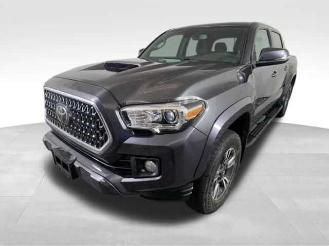 2019 Toyota Tacoma TRD Sport 3