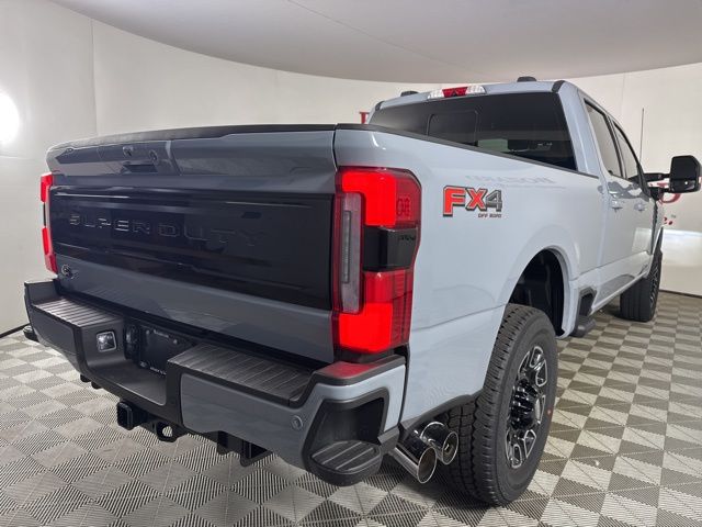 2025 Glacier Gray Metallic TriCoat Ford Super Duty F-350 SRW Platinum 4X4 Truck