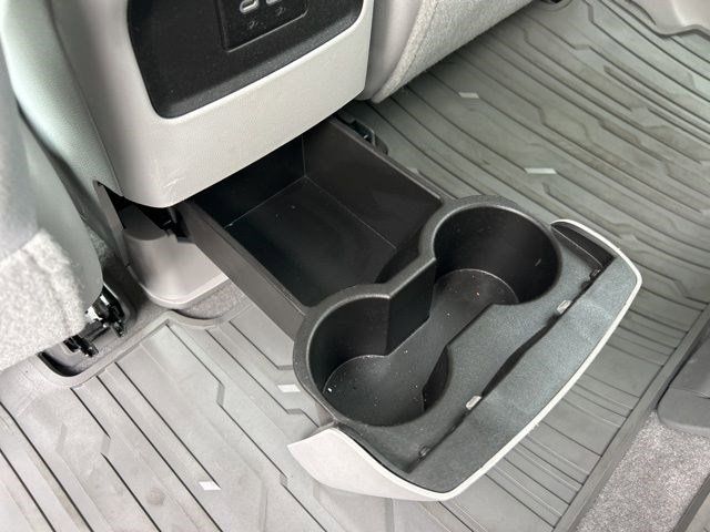 2022 GMC Acadia SLE photo