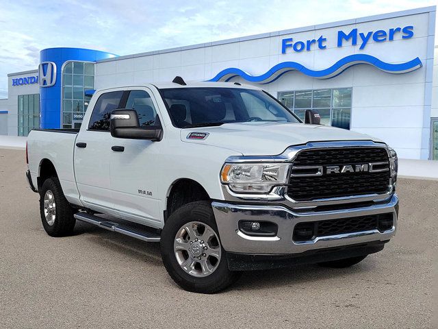 Bright White Clearcoat 2024 RAM 2500 Big Horn Crew Cab 4WD Pickup Truck Four-Wheel Drive 8-Speed Automatic