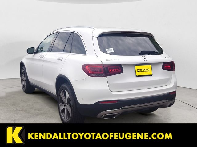 Used 2022 White Mercedes-Benz GLC 300 image 3