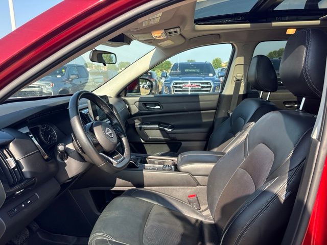 Used 2022 Nissan Pathfinder SUV