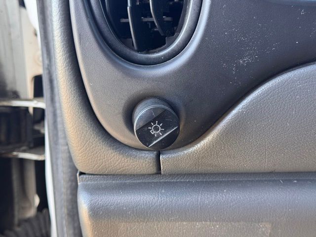 2008 Ford E-450 Cutaway 