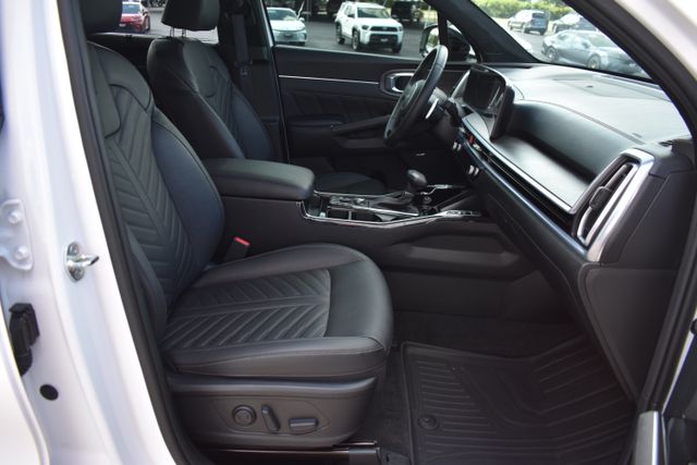 Used 2024 Kia Sorento SUV