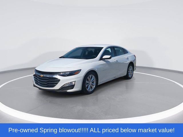 Used 2025 Summit White Chevrolet LT image 4