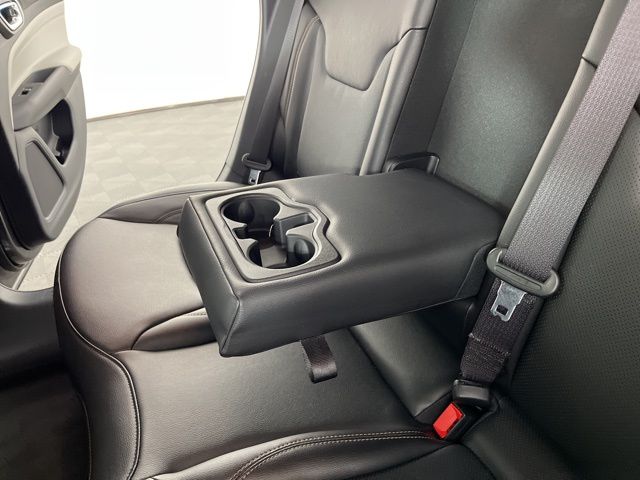 2022 Granite Crystal Metallic Clearcoat Jeep Compass Limited 4X4 SUV