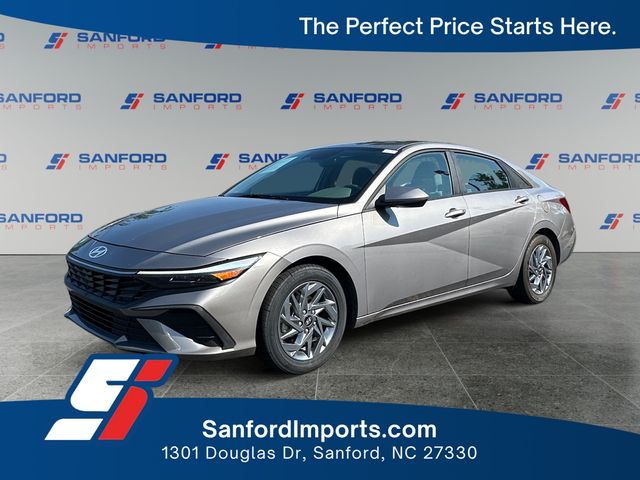 Fluid Metal 2024 Hyundai Elantra Sedan Front-Wheel Drive Continuously Variable Transmission