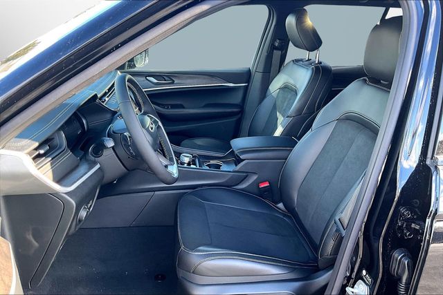 New 2026 Jeep Grand Cherokee Altitude For Sale in Gloucester, MA