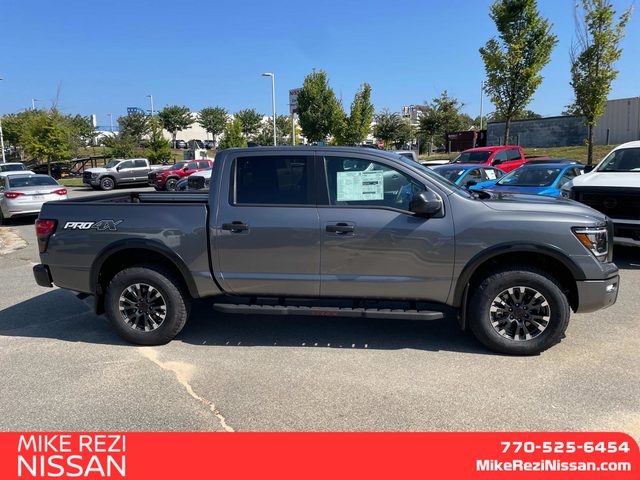 2024 Nissan Titan PRO-4X 2