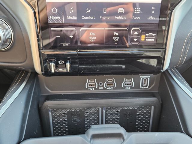 2026 Ram 1500 Tungsten Crew Cab 4x4 5'7" Box