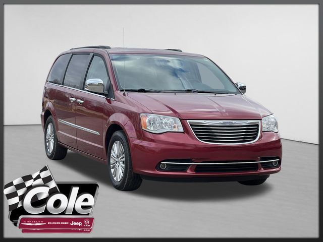 2016 Chrysler Town & Country Touring-L FWD