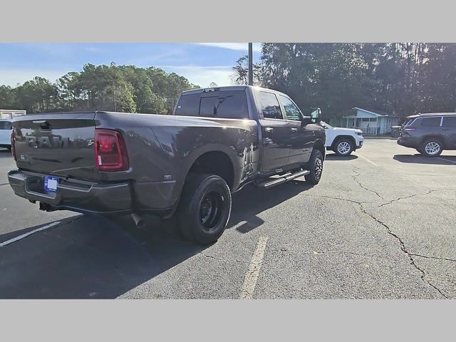 2026 Ram 3500 Laramie Crew Cab 4x4 8' Box