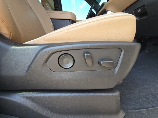 2023 Chevrolet Tahoe Premier:C02658A